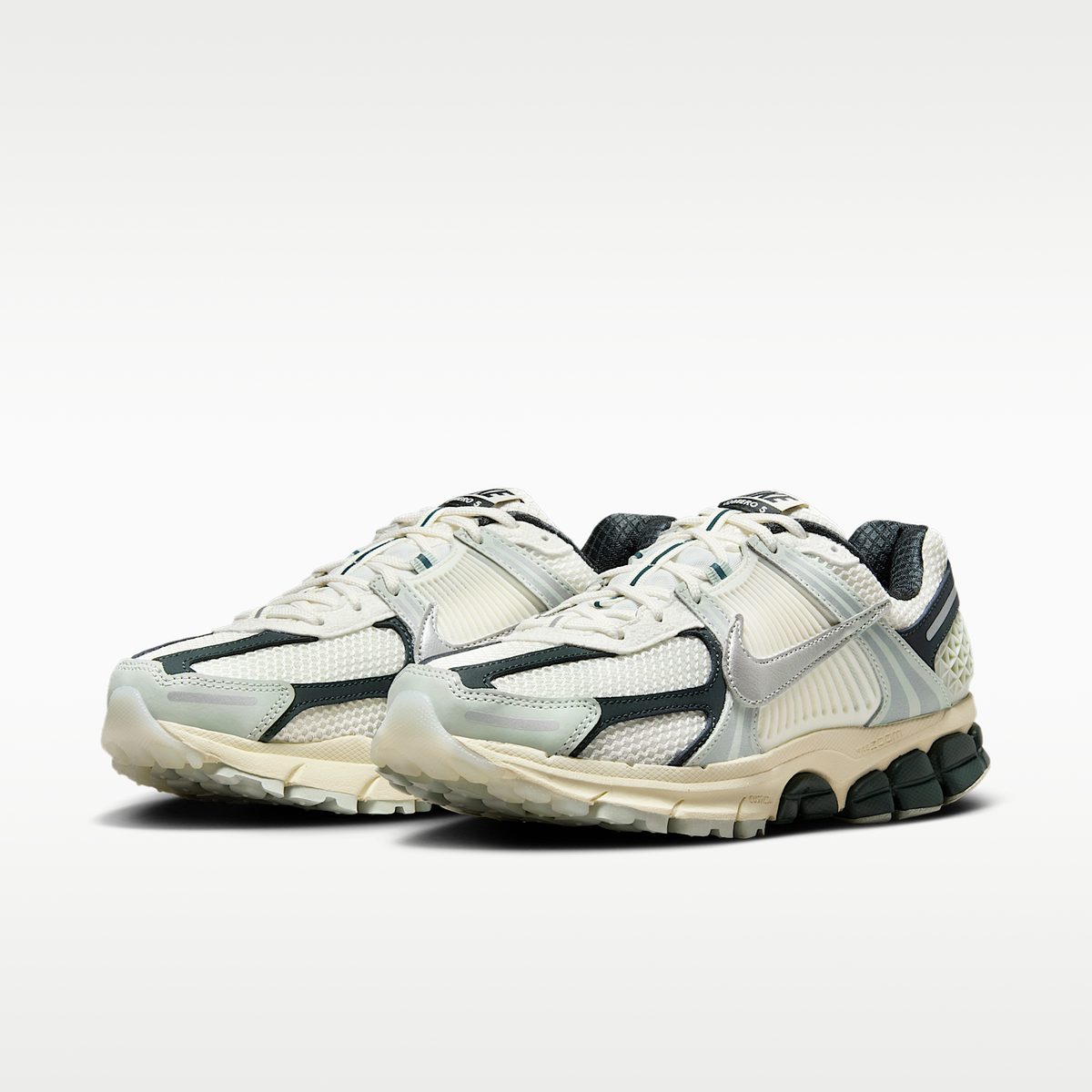 Zoom Vomero 5 Supersonic sneaker product image 5 | Foot Spikes