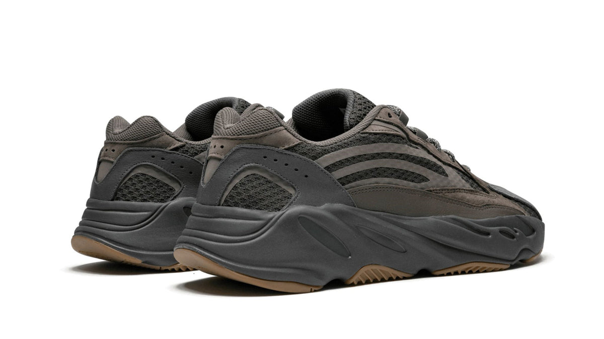YEEZY BOOST 700 V2 "Geode" sneaker product image 4 | Foot Spikes