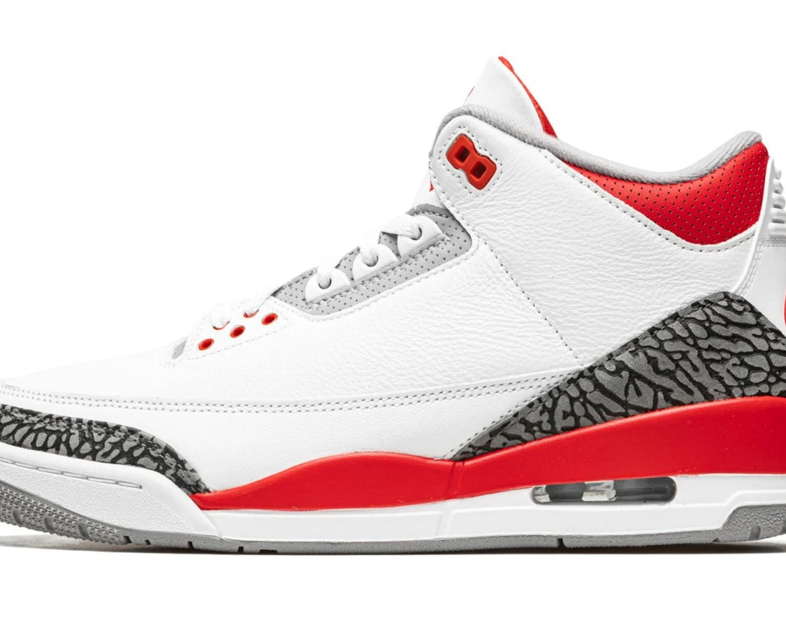 Air Jordan 3 Retro "Fire Red 2022" sneaker product image 1 | Foot Spikes