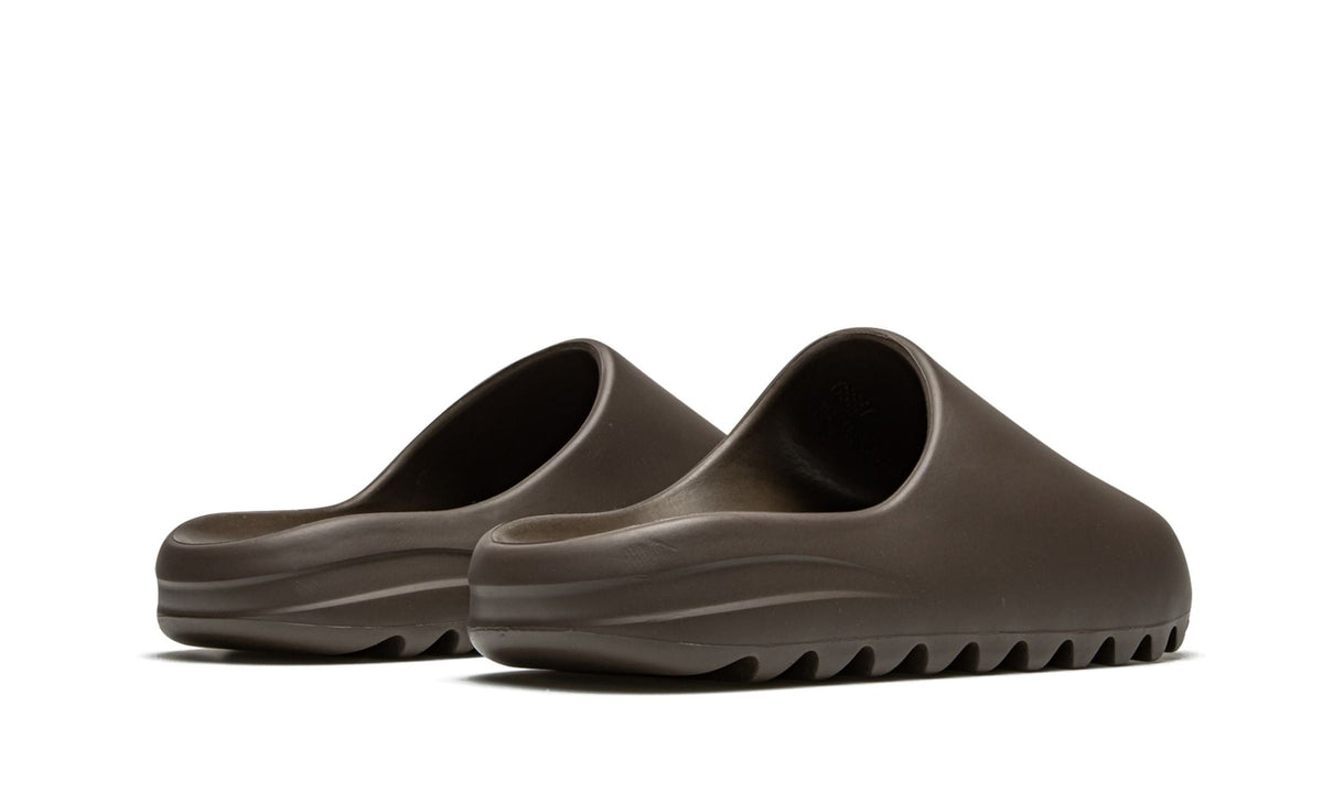 YEEZY SLIDE "Soot 2021" sneaker product image 4 | Foot Spikes