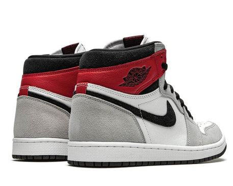 Air Jordan 1 Retro High OG Smoke Grey sneaker product image 3 | Foot Spikes