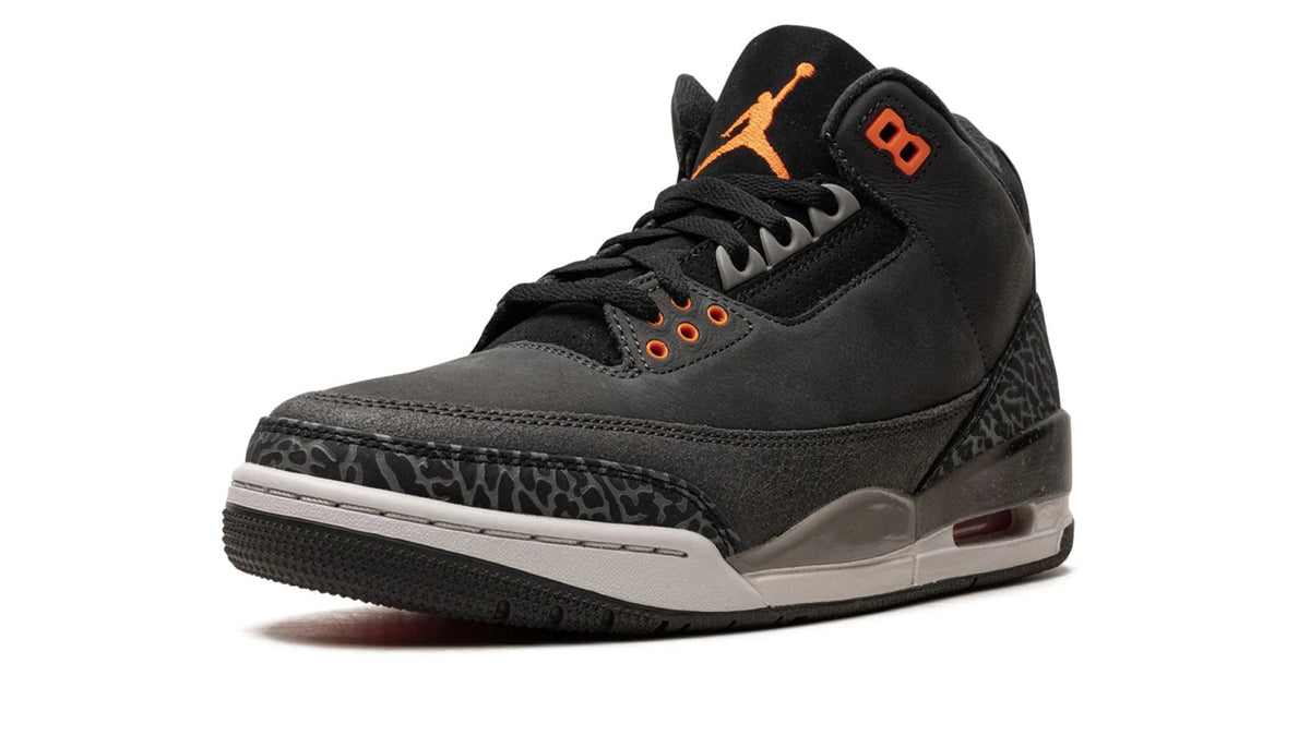Air Jordan 3 "Fear (2023)" sneaker product image 3 | Foot Spikes