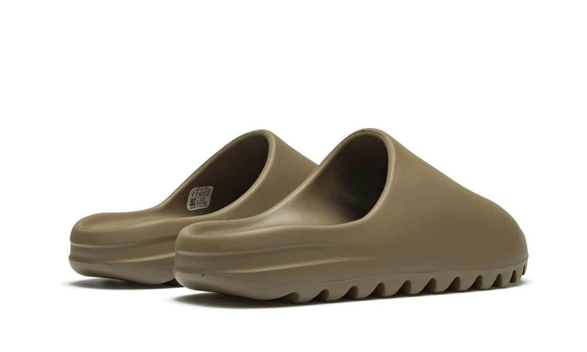YEEZY SLIDE "Earth Brown" sneaker product image 5 | Foot Spikes