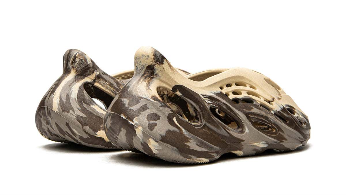 YEEZY FOAM RUNNER"MX Cream Clay" sneaker product image 4 | Foot Spikes