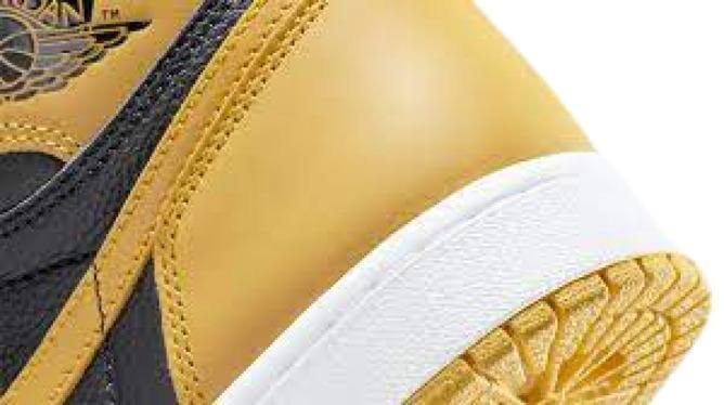 Air Jordan 1 Retro High OG Pollen Mens sneaker product image 3 | Foot Spikes