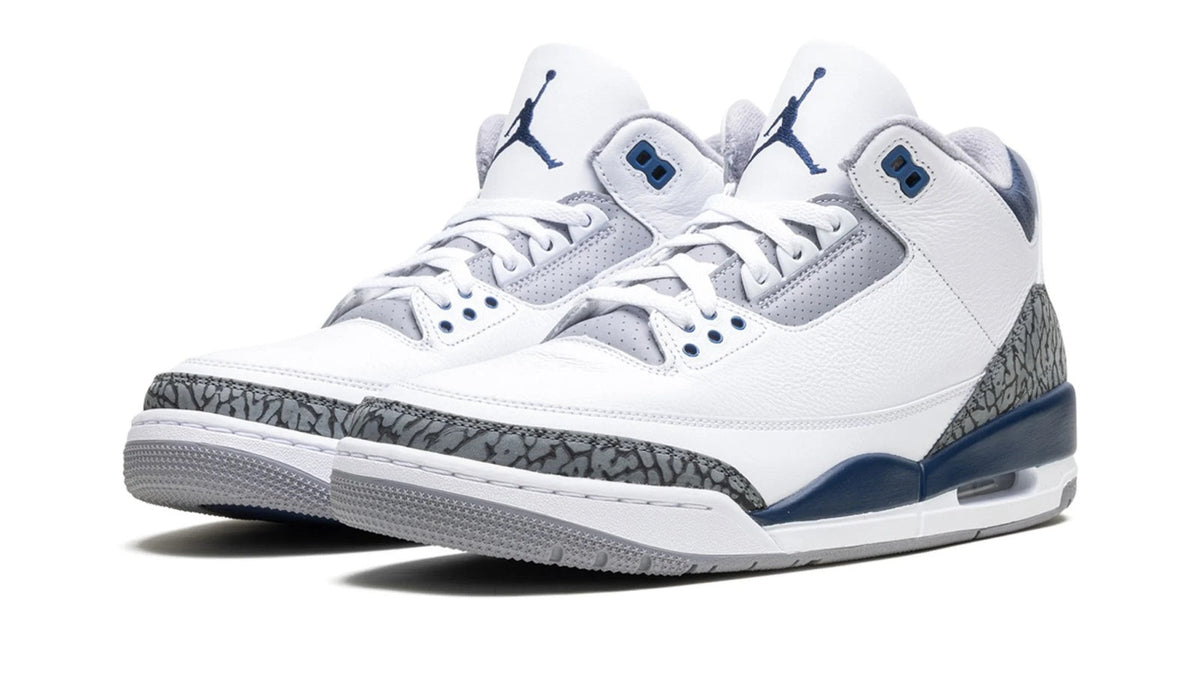 Air Jordan 3 "Midnight Navy" sneaker product image 2 | Foot Spikes