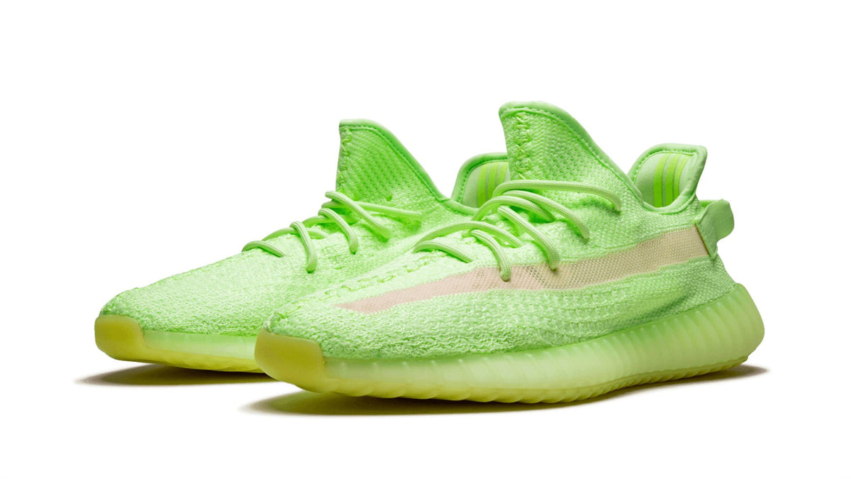 YEEZY BOOST 350 V2 "Glow in the Dark" sneaker product image 2 | Foot Spikes