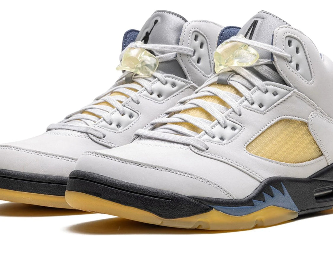 AIR JORDAN 5 WMNS "A Ma Maniere - Diffused Blue" sneaker product image 2 | Foot Spikes