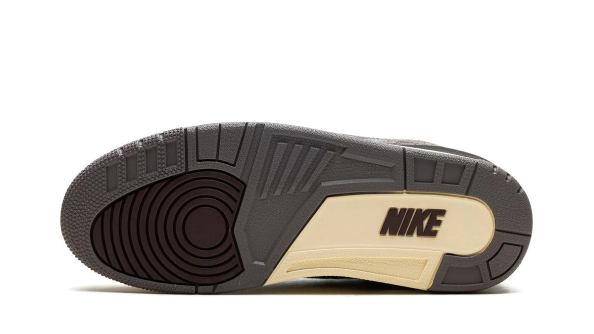 Air Jordan 3 WMNS "A Ma Maniere - Black" sneaker product image 4 | Foot Spikes