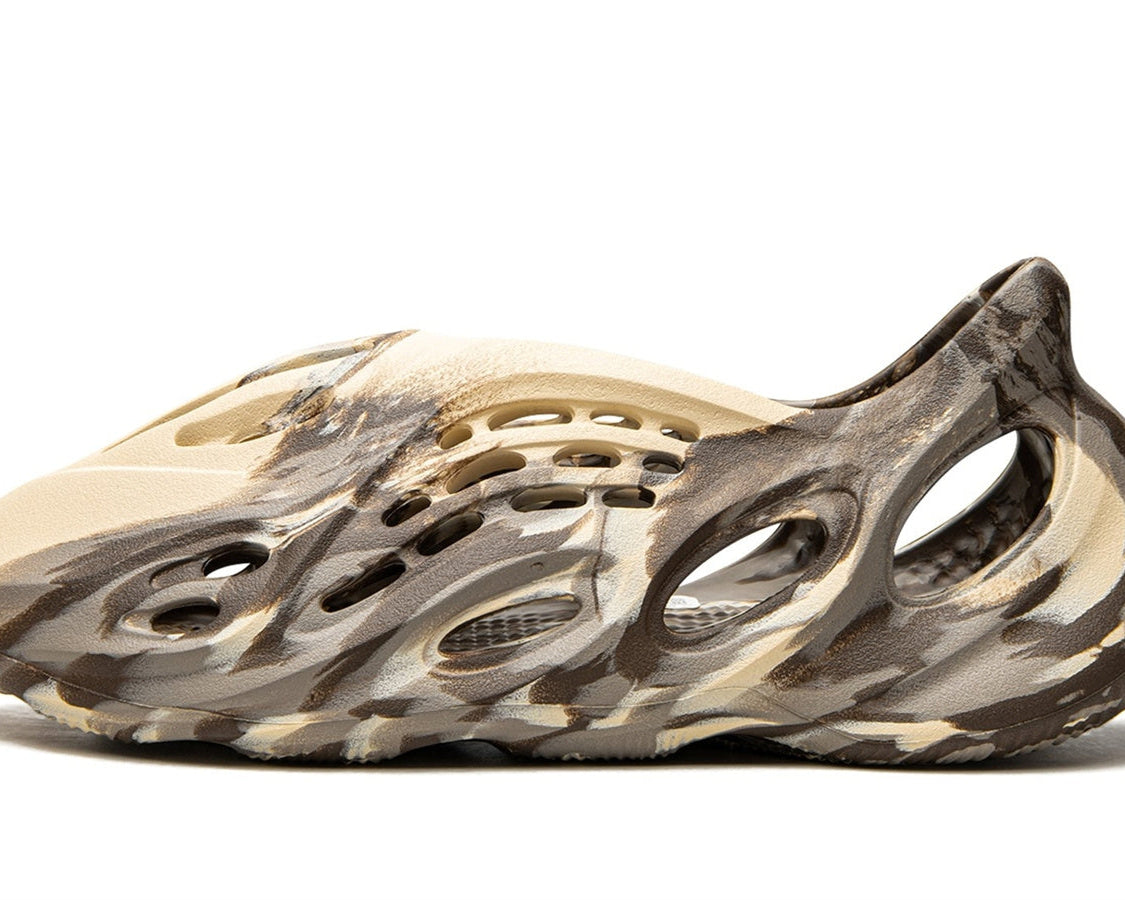 YEEZY FOAM RUNNER"MX Cream Clay" sneaker product image 1 | Foot Spikes